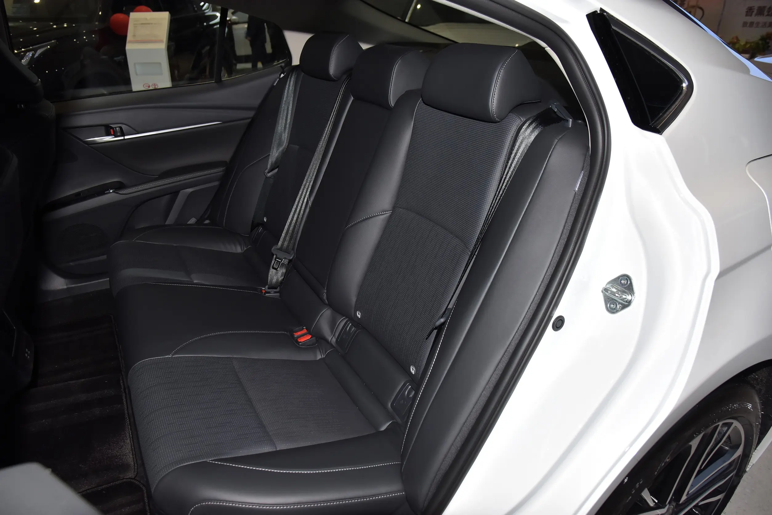 Toyota Camry 2024 мультимедиа